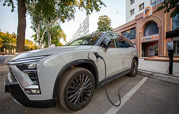 Importar vehículos eléctricos de China a Uzbekistán